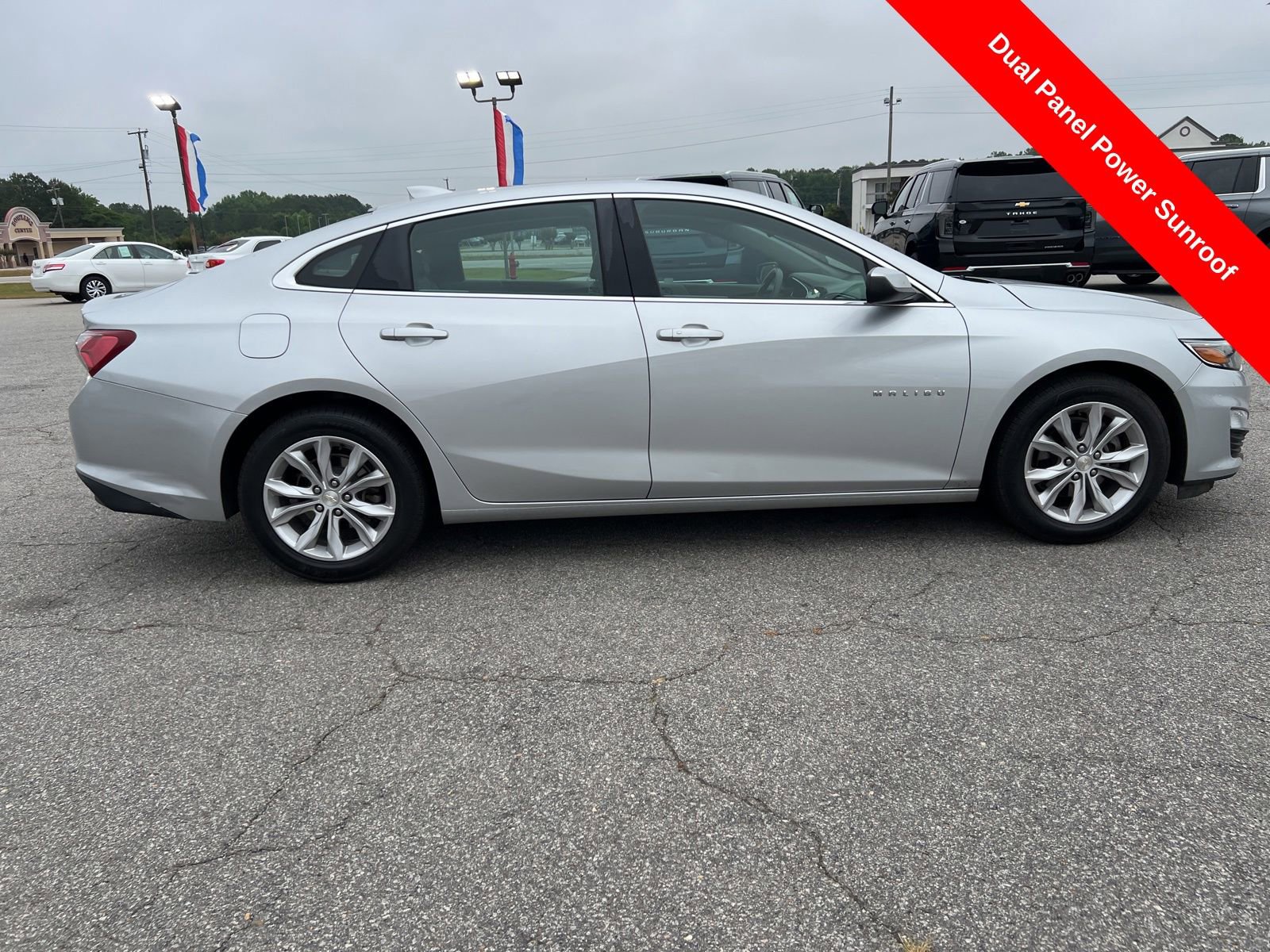 Used 2021 Chevrolet Malibu LT FWD image 6