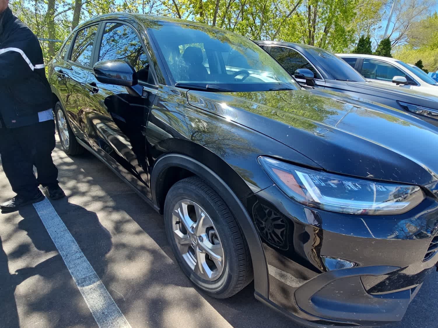 Used 2023 Honda HR-V LX image 2