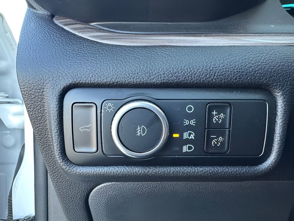 Used 2023 Ford Explorer Limited AWD/4WD image 16
