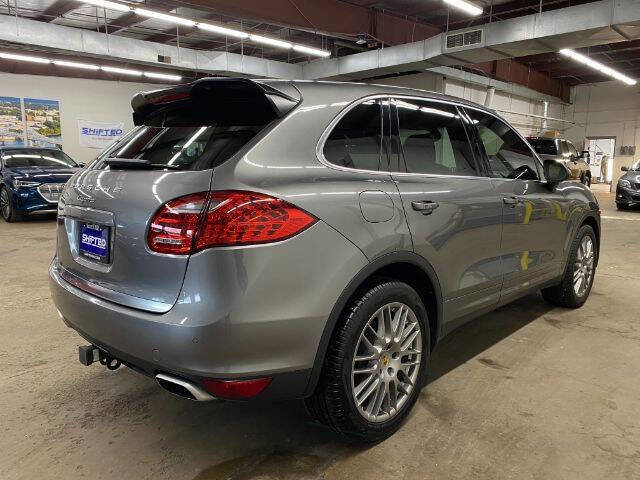 Used 2014 Porsche Cayenne AWD/4WD image 5