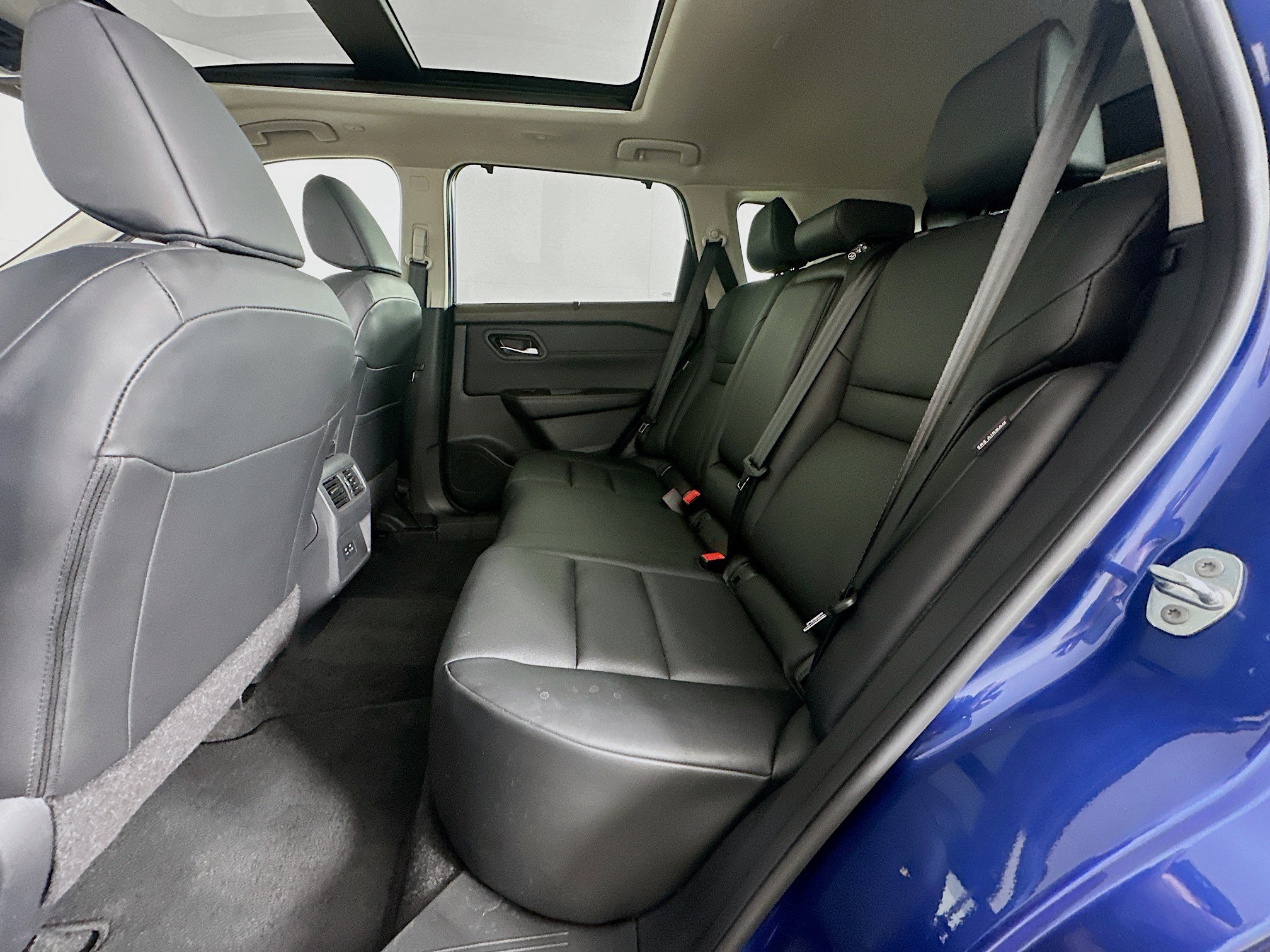 Used 2023 Nissan Rogue SV w/ SV Premium B Package AWD/4WD image 27