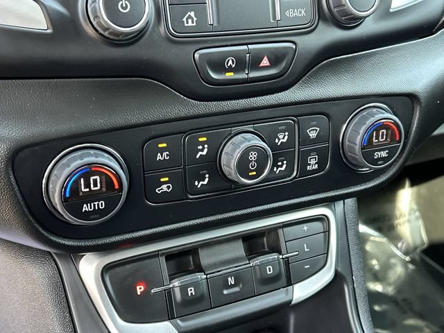 Used 2022 GMC Terrain SLE w/ Driver Convenience Package AWD/4WD image 27