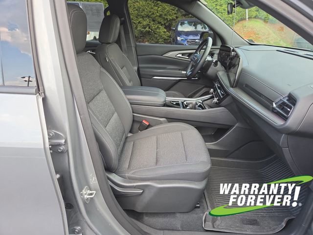 Used 2024 Chevrolet Traverse LT w/ LPO, Floor Liner Package image 14