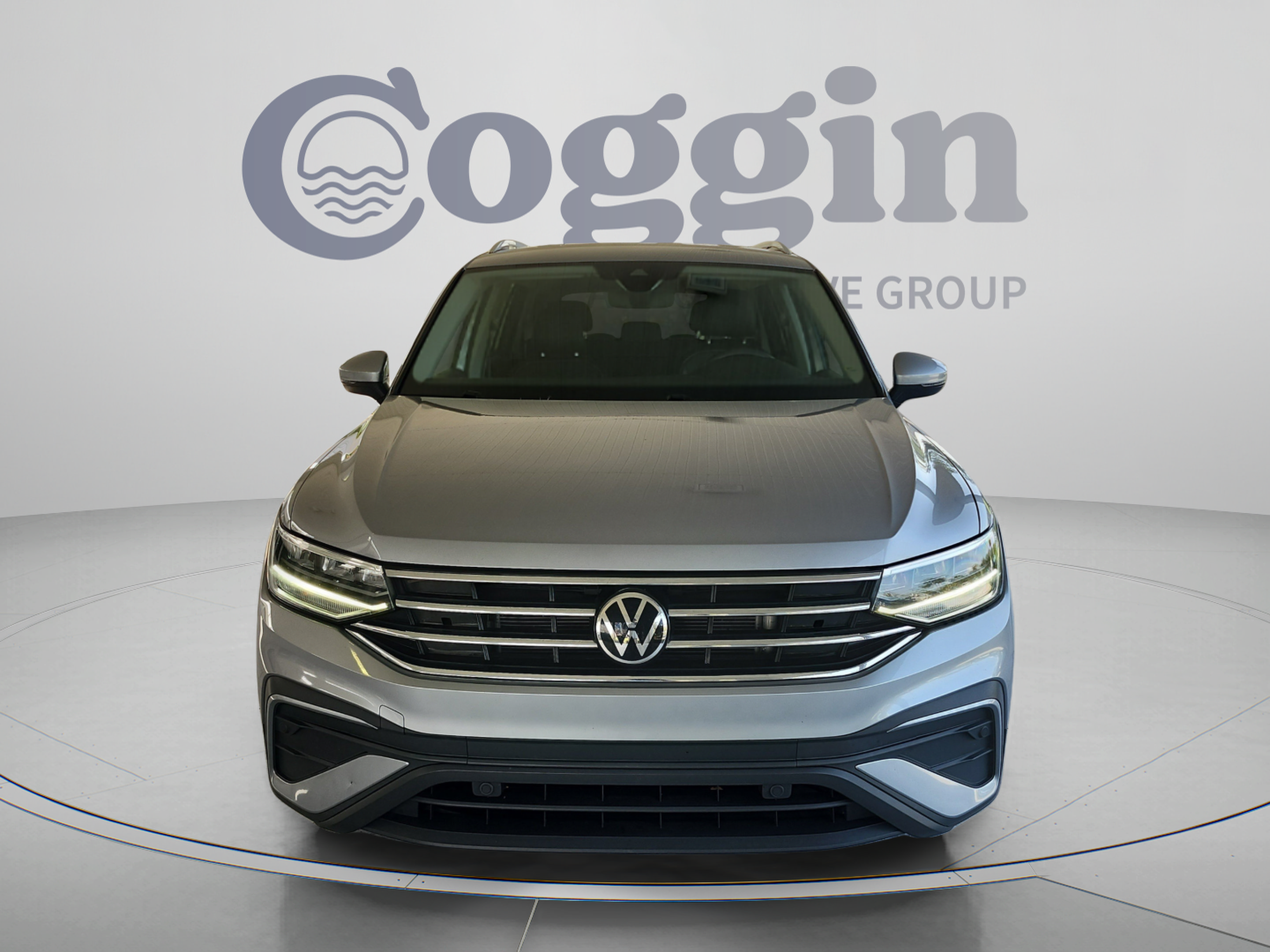 Used 2023 Volkswagen Tiguan SE FWD image 8