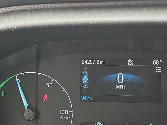 Used 2022 Ford E-Transit Low Roof image 16