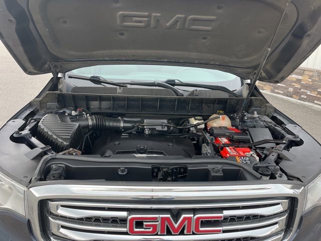 Used 2018 GMC Acadia SLE image 27