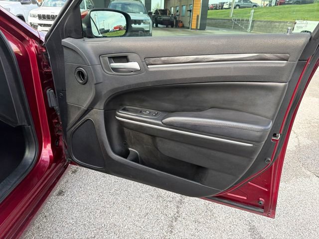 Used 2019 Chrysler 300 Touring w/ Quick Order Package 2EF image 35