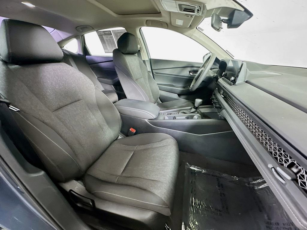 Used 2024 Honda Accord EX image 12