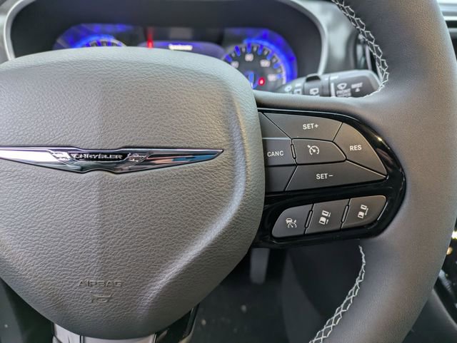 New 2026 Chrysler Pacifica Select w/ S Appearance Package FWD image 15