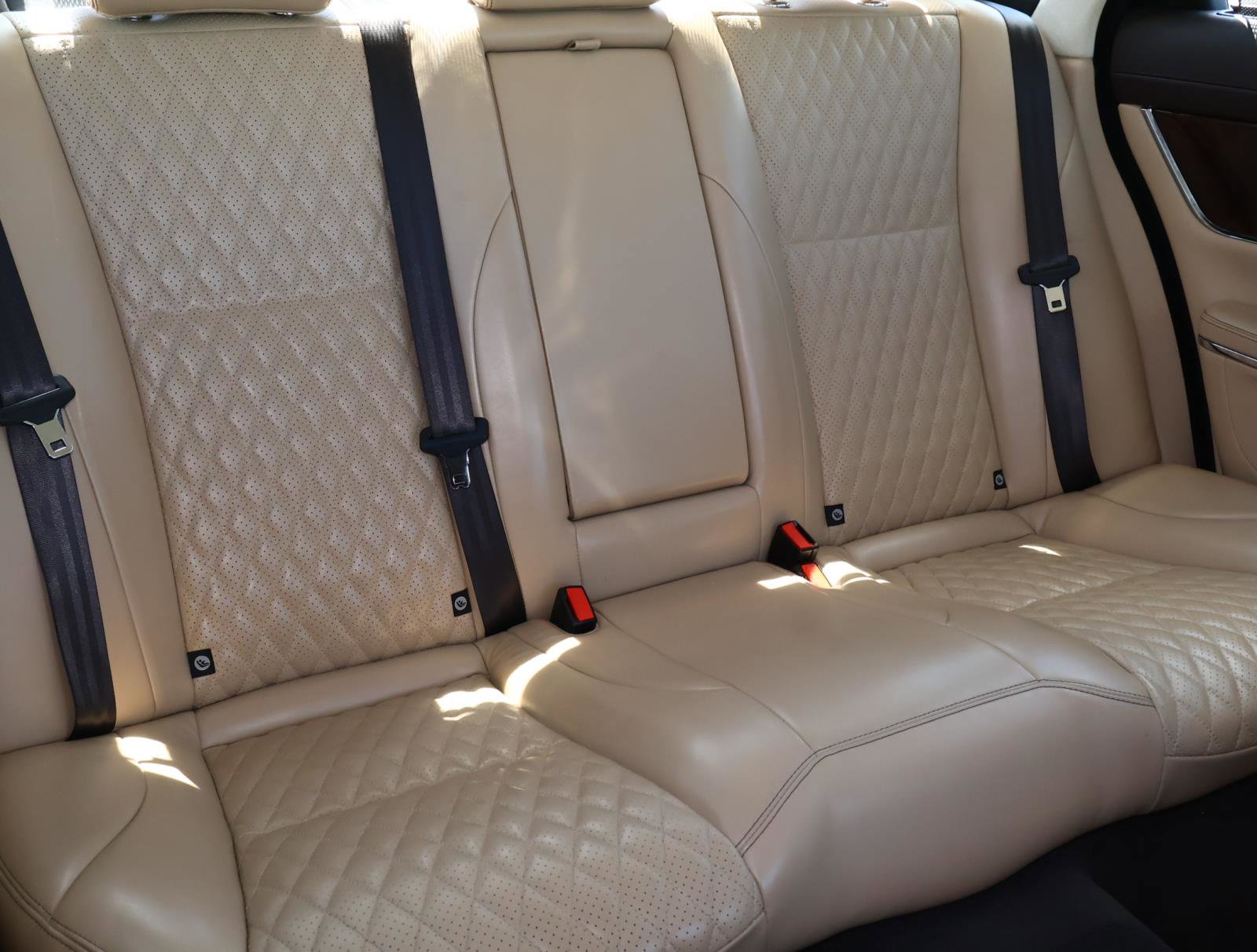 Used 2018 Jaguar XJ L Portfolio image 19