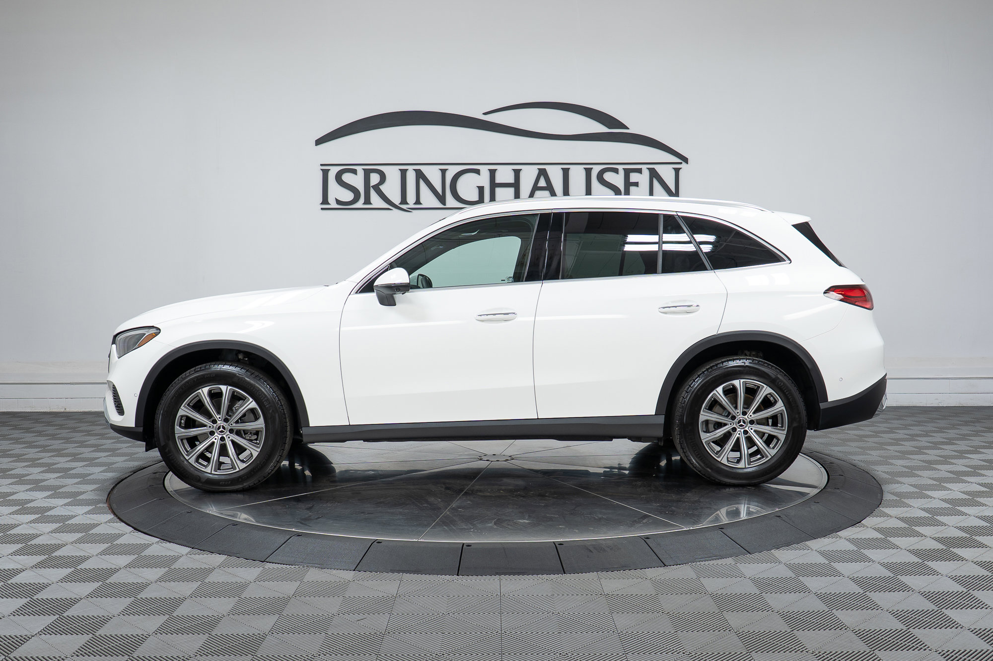 Used 2025 Mercedes-Benz GLC 300 4MATIC image 8