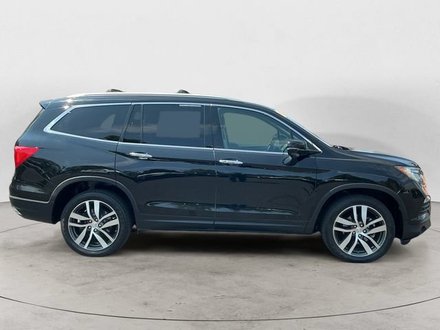 Used 2017 Honda Pilot Touring image 4