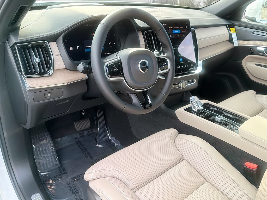 New 2026 Volvo XC90 B6 Ultra w/ Protection Package AWD/4WD image 9