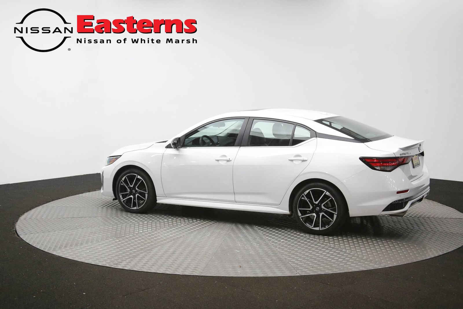 Used 2024 Nissan Sentra SR w/ SR Premium Package FWD image 62