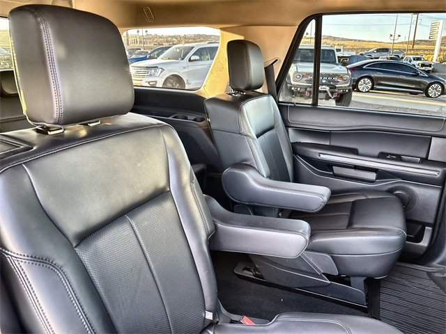 Used 2024 Ford Expedition XLT image 22