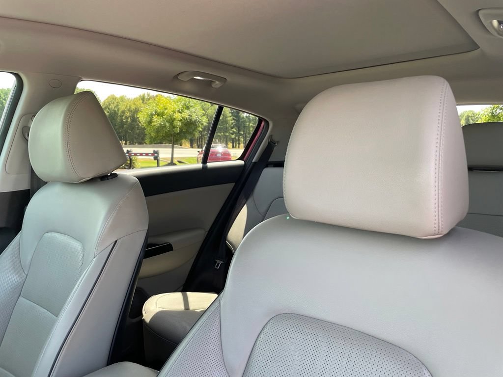 Used 2022 Kia Sportage EX w/ EX Technology Package FWD image 23