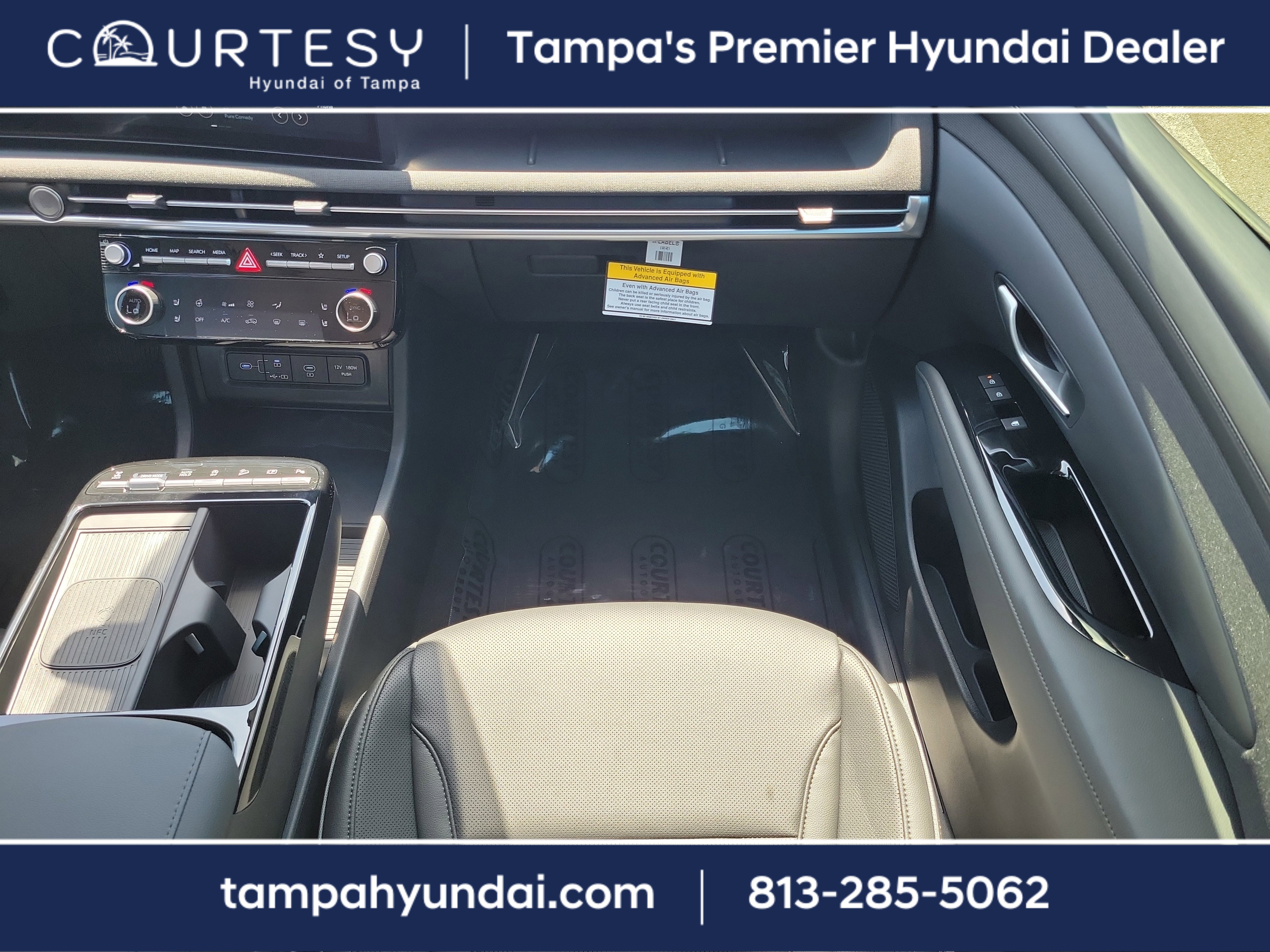 New 2025 Hyundai Tucson Limited image 17