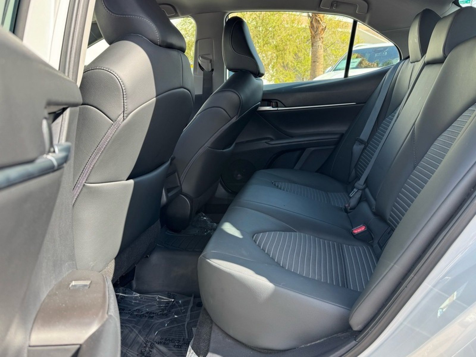 Used 2024 Toyota Camry SE image 15