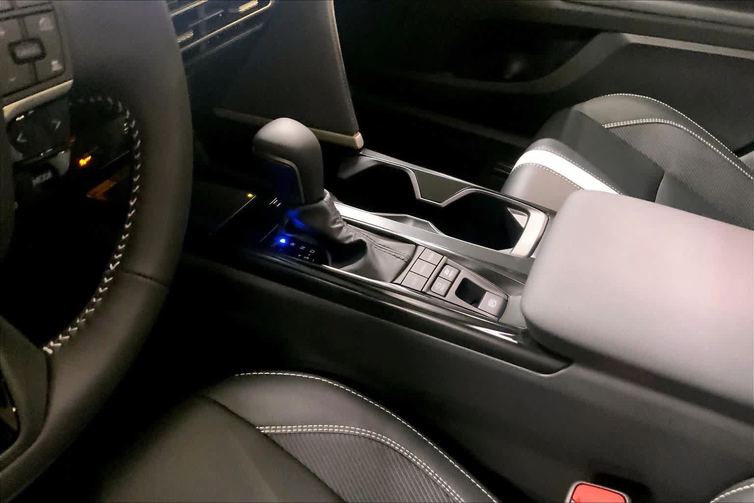 New 2026 Toyota Camry SE w/ Convenience Package FWD image 7