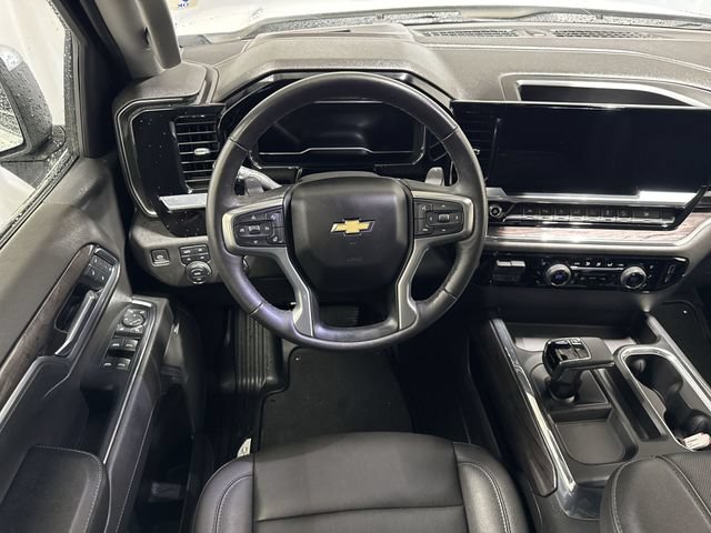 Used 2023 Chevrolet Silverado 1500 LTZ AWD/4WD image 14