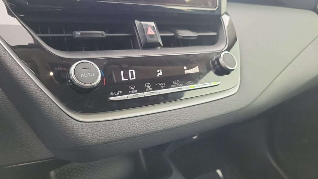Used 2025 Toyota Corolla LE FWD image 15
