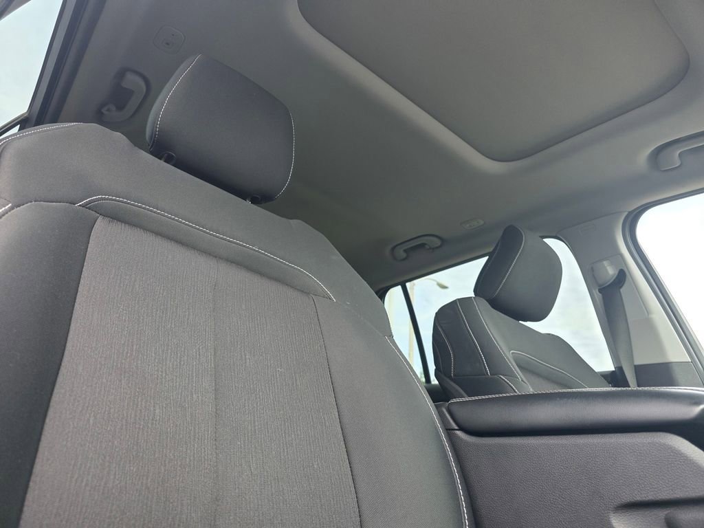 Used 2022 Jeep Grand Cherokee L Laredo w/ Luxury Tech Group I image 26