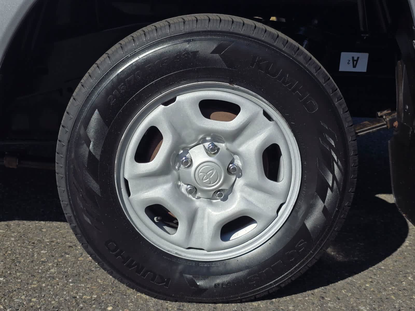 Used 2014 Toyota Tacoma 2WD Regular Cab image 8