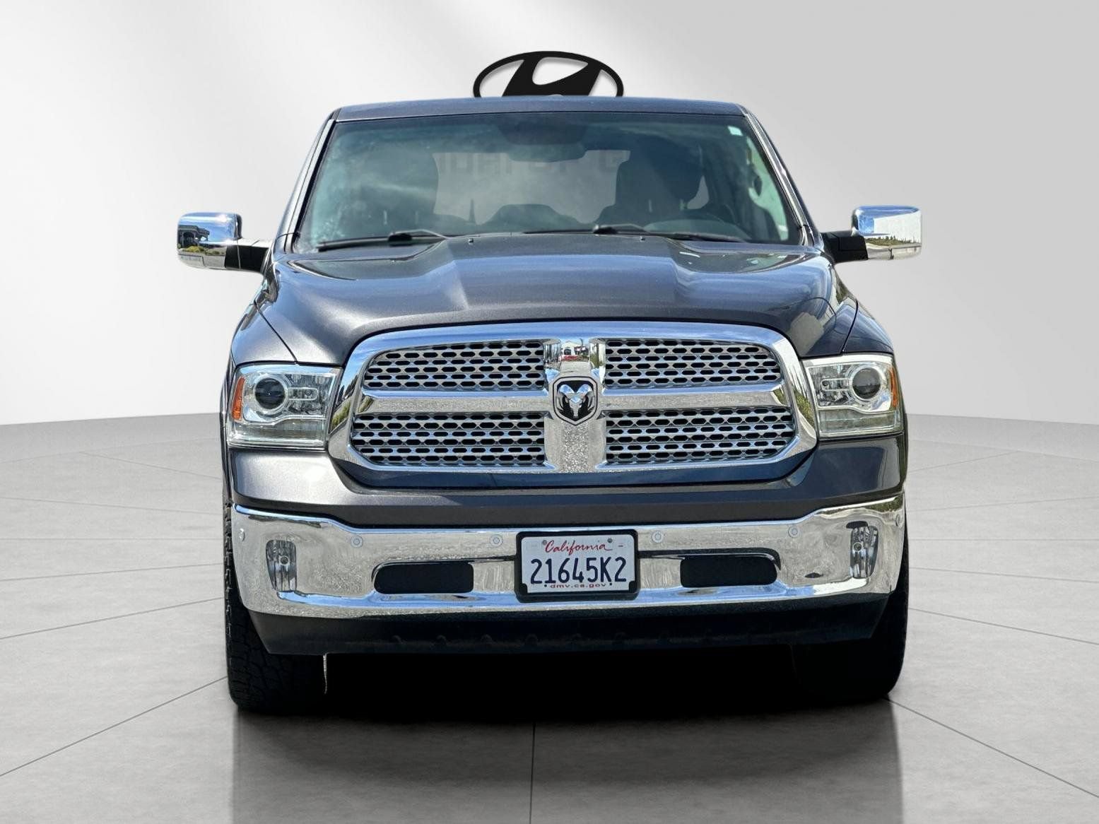 Used 2017 RAM 1500 Laramie w/ Convenience Group AWD/4WD image 8