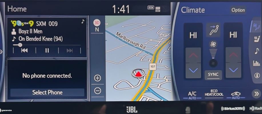 Used 2022 Toyota Venza Limited image 23