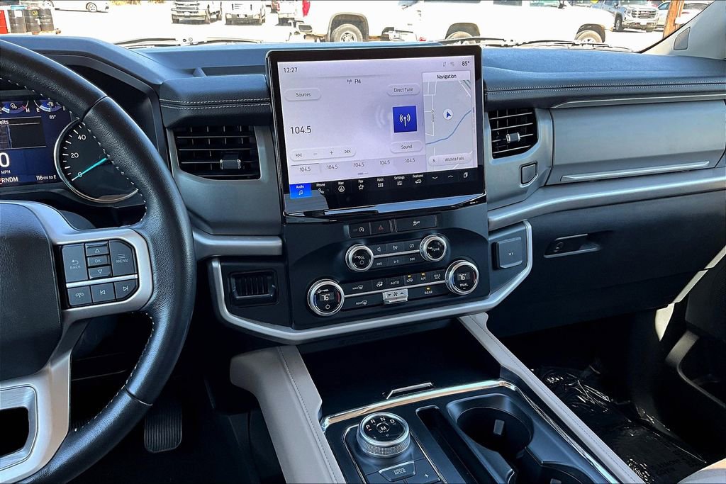 Used 2024 Ford Expedition XLT image 8