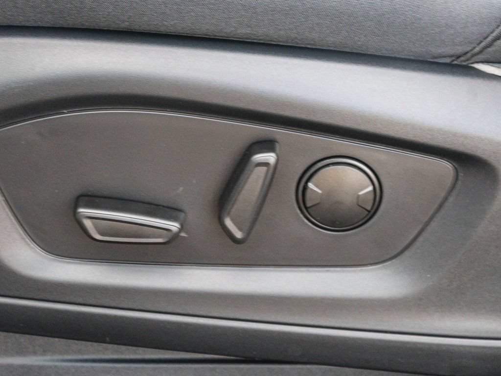 New 2026 Ford Explorer Active RWD image 22