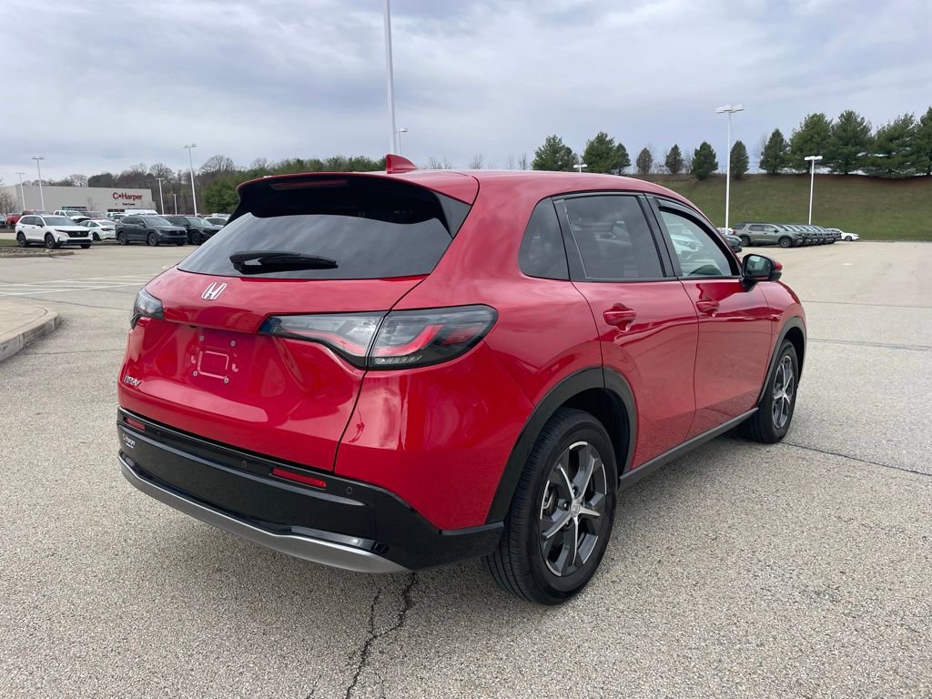 Used 2025 Honda HR-V EX-L image 3