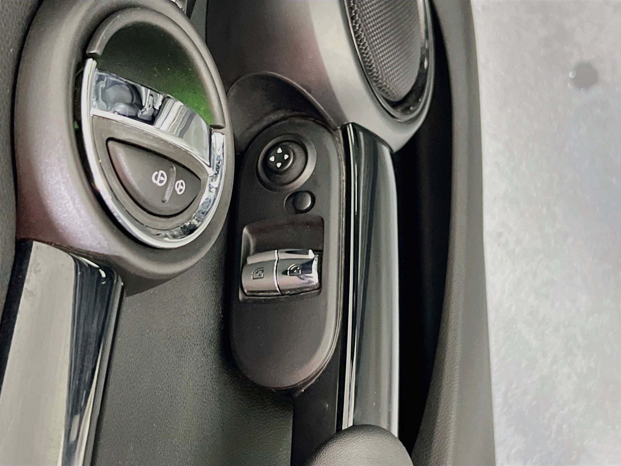 Used 2019 MINI Cooper S FWD image 17