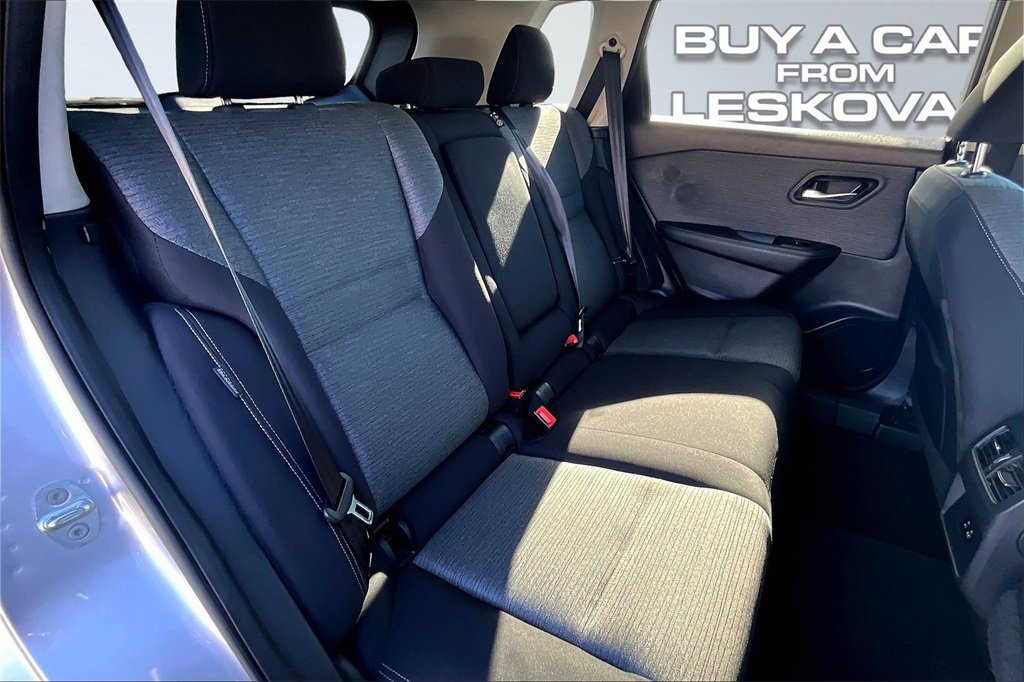 Used 2021 Nissan Rogue SV image 26