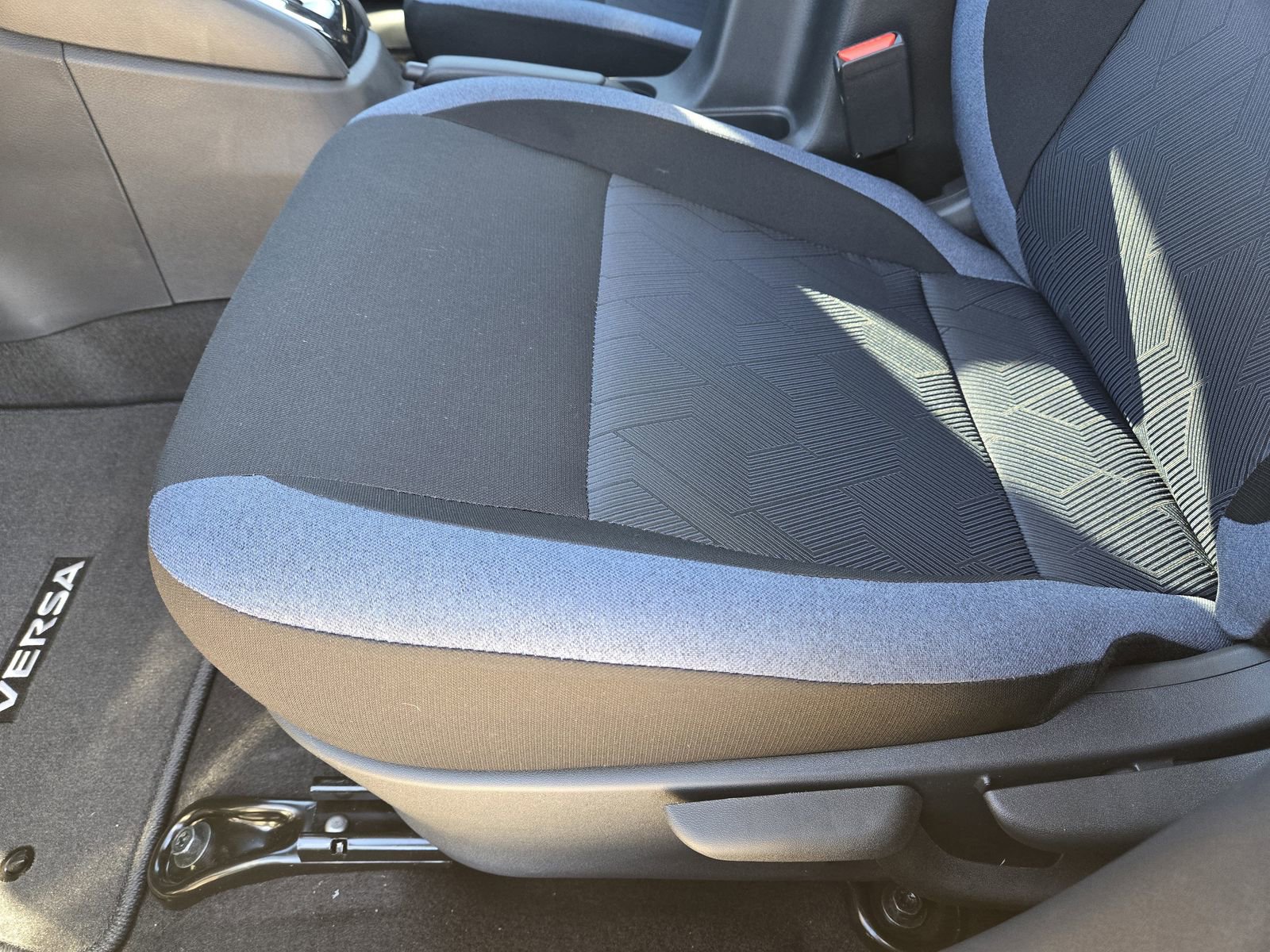 New 2025 Nissan Versa SV w/ Trunk Package image 22