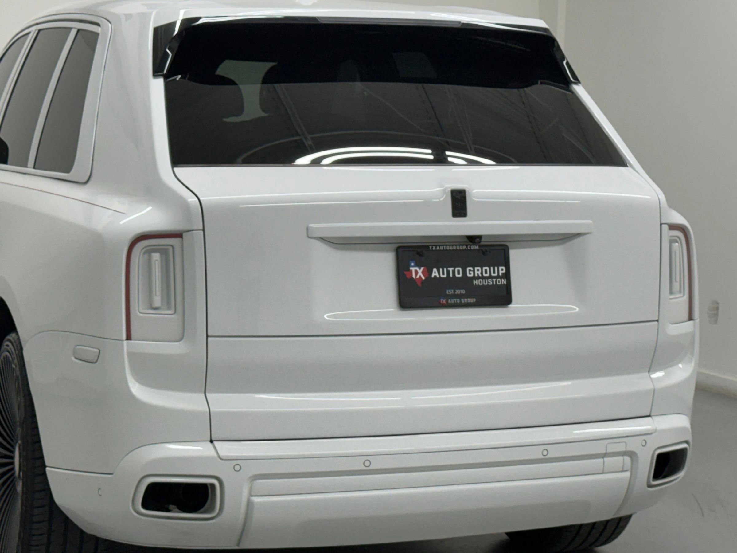 Used 2020 Rolls-Royce Cullinan image 48