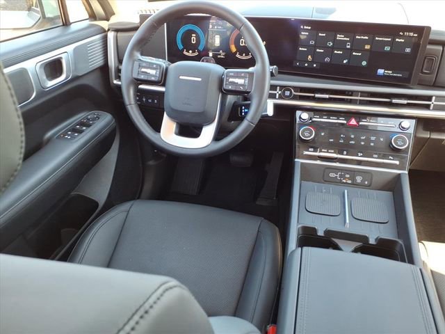 Certified 2025 Hyundai Santa Fe SEL image 4