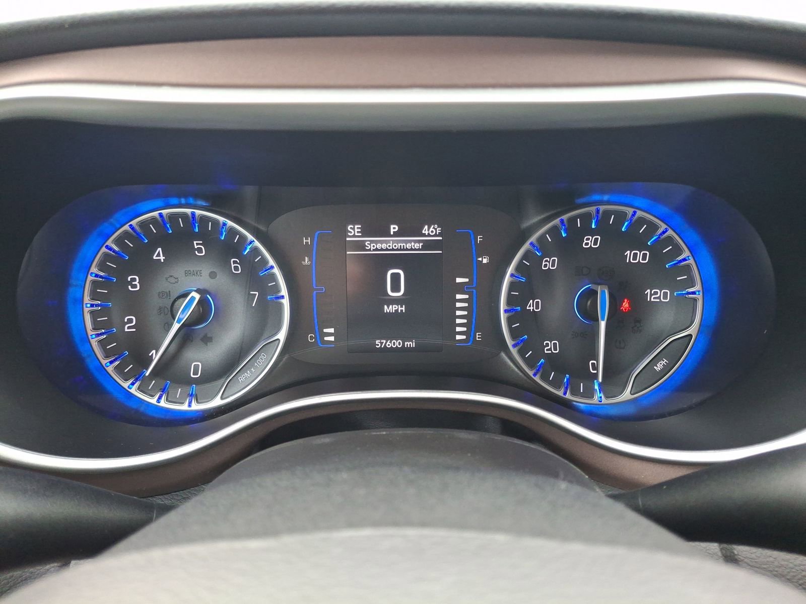 Used 2024 Chrysler Voyager LX image 14