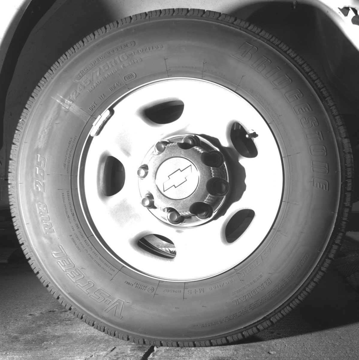 Used 2025 Chevrolet Express 3500 LT w/ LT Preferred Equipment Group image 13