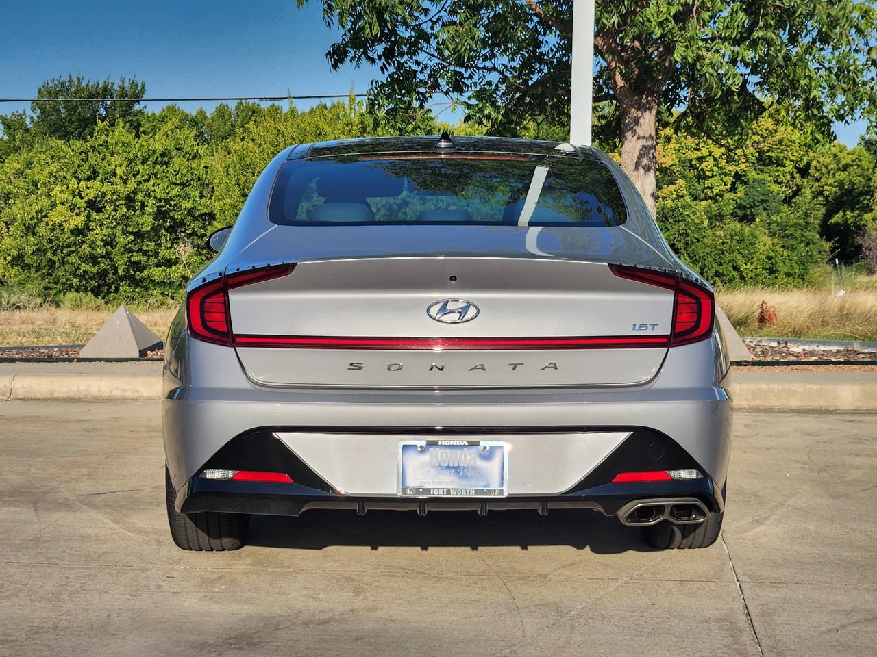 Used 2023 Hyundai Sonata SEL Plus w/ Preferred Accessory Package FWD image 6
