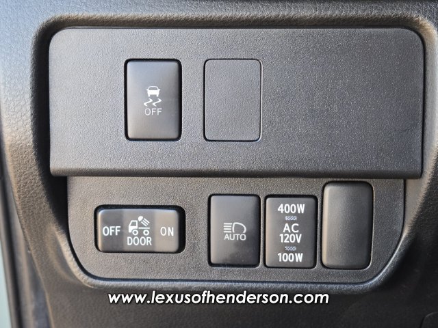 Used 2022 Toyota Tacoma TRD Off-Road AWD/4WD image 25