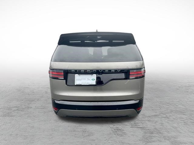 Certified 2024 Land Rover Discovery Dynamic SE image 6