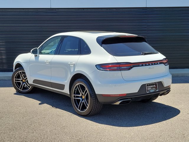Certified 2021 Porsche Macan AWD/4WD image 3