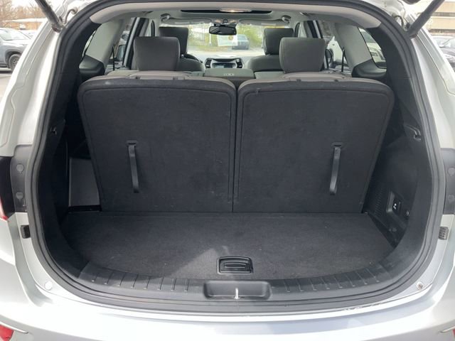 Used 2017 Hyundai Santa Fe SE image 30