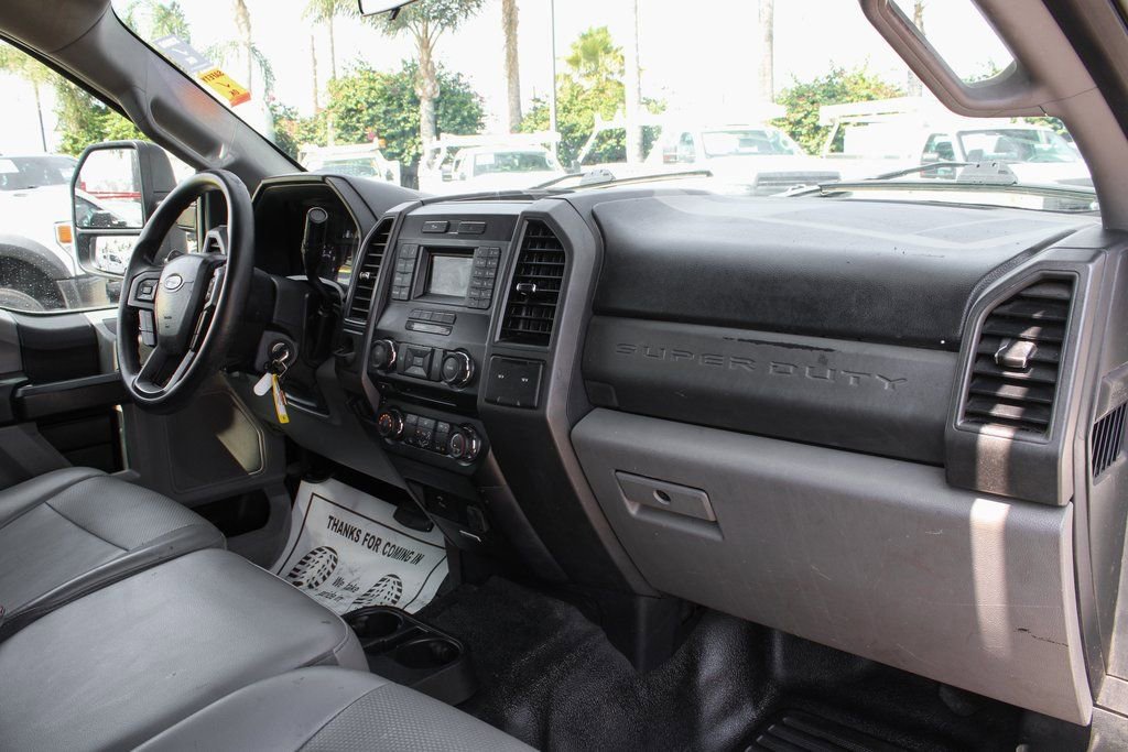 Used 2018 Ford F250 XL w/ Power Equipment Group RWD image 31