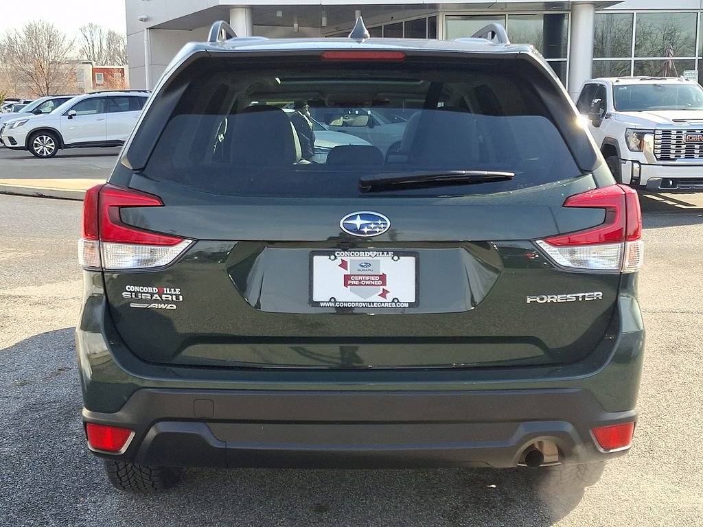 Certified 2023 Subaru Forester Premium image 6
