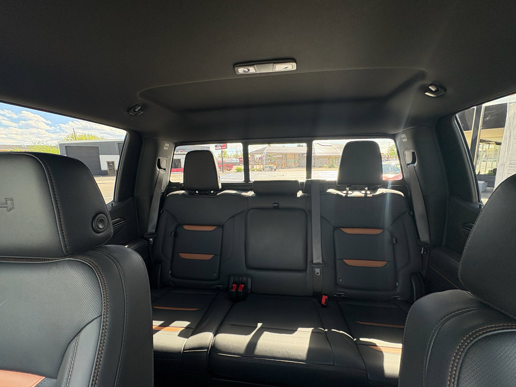 Used 2025 GMC Sierra 1500 AT4 w/ AT4 Premium Package image 30
