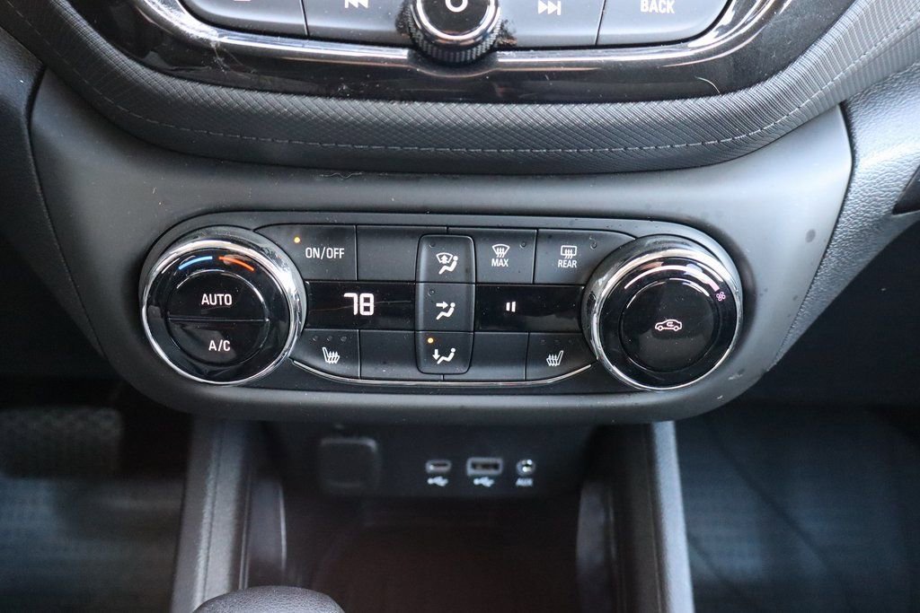 Used 2021 Chevrolet TrailBlazer LT w/ Convenience Package image 11