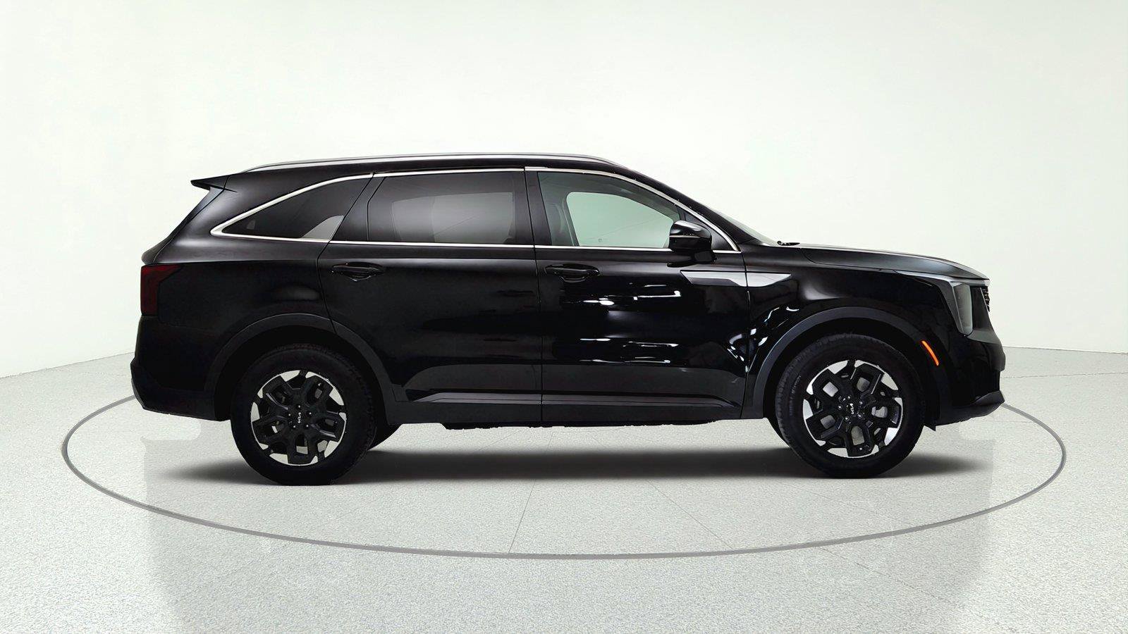 Used 2025 Kia Sorento S AWD/4WD image 14