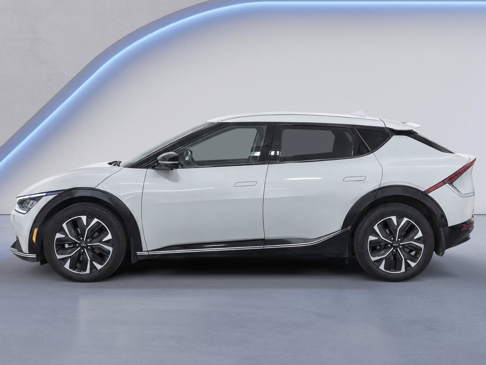 Used 2024 Kia EV6 Wind w/ Wind Technology Package AWD/4WD image 7